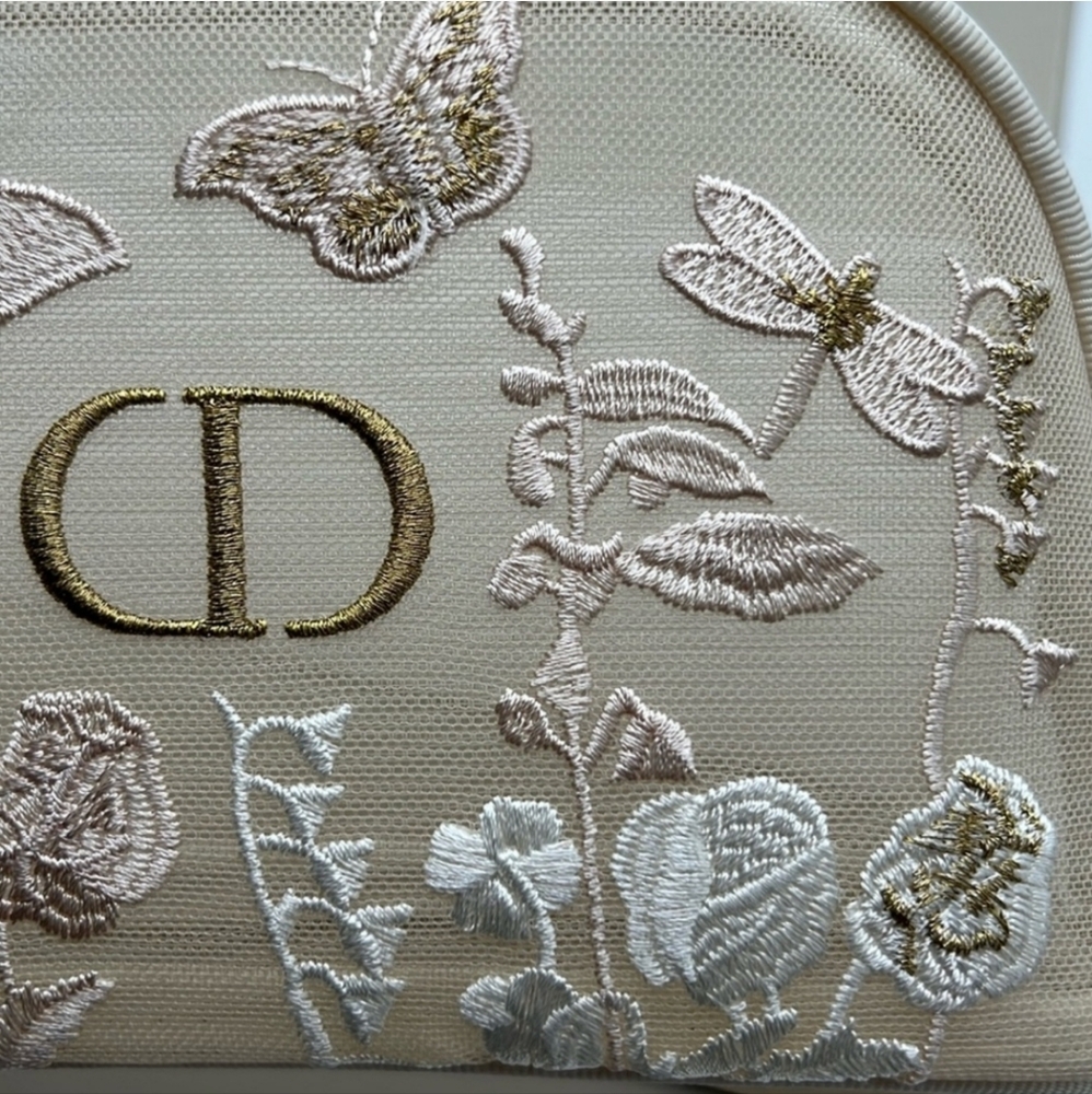 ❤️NIB Christian Dior Limited Edition Embroidered Mesh Cosmetic Bag❤️ - Picture 10 of 10